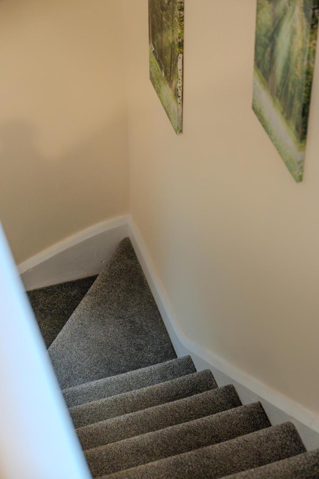 Spacious 4-bedroom With Free Parking - Ideal For Those Working In * Swansea